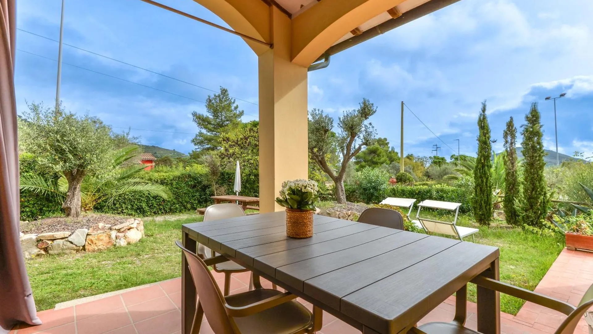 Holiday home Bilocale Mimosa A Lacona